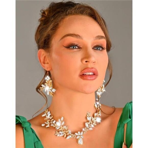 Sparkling Floral Crystal Necklace and Earring Set – Elegant Bridal or Formal - Picture 6 of 6